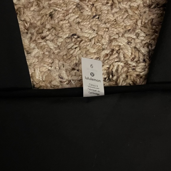 THREE PAIRS OF LULULEMON LEGGINGS! - Picture 7 of 7